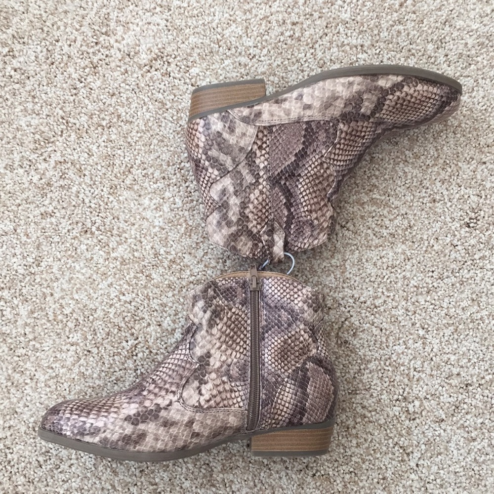 Report Snakeskin Ankle boots Girls Sz 5 Nordstrom